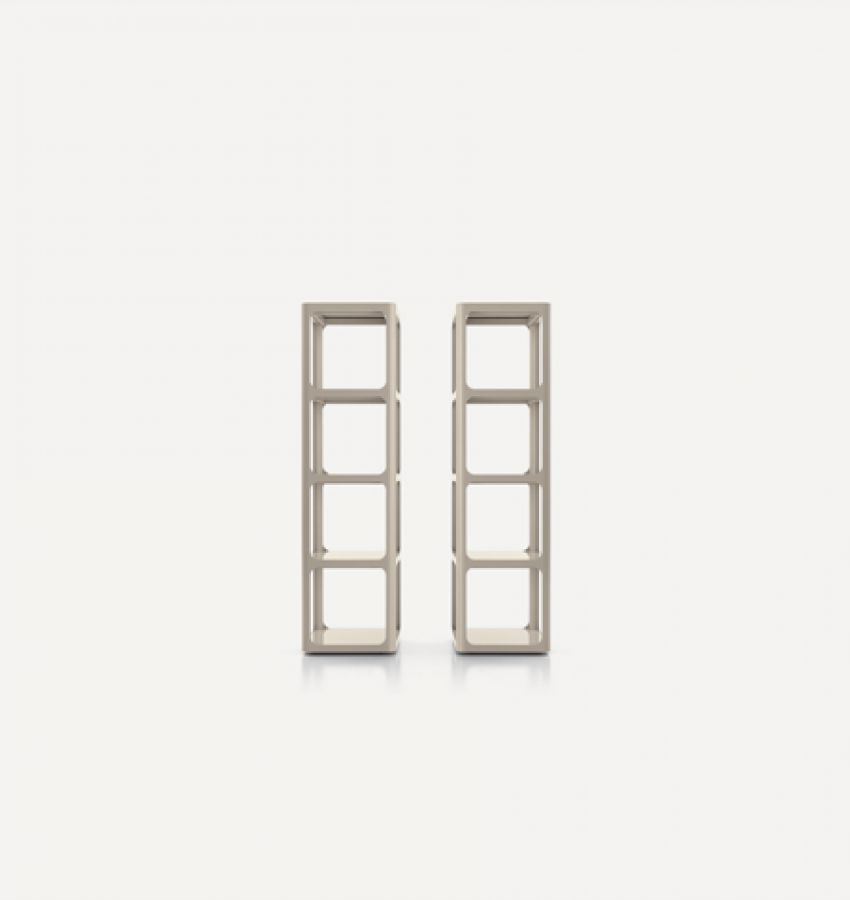 Алюминиевый лакированный каркас цвета «verde oliva» и полки из лакированного стекла цвета «verde oliva»